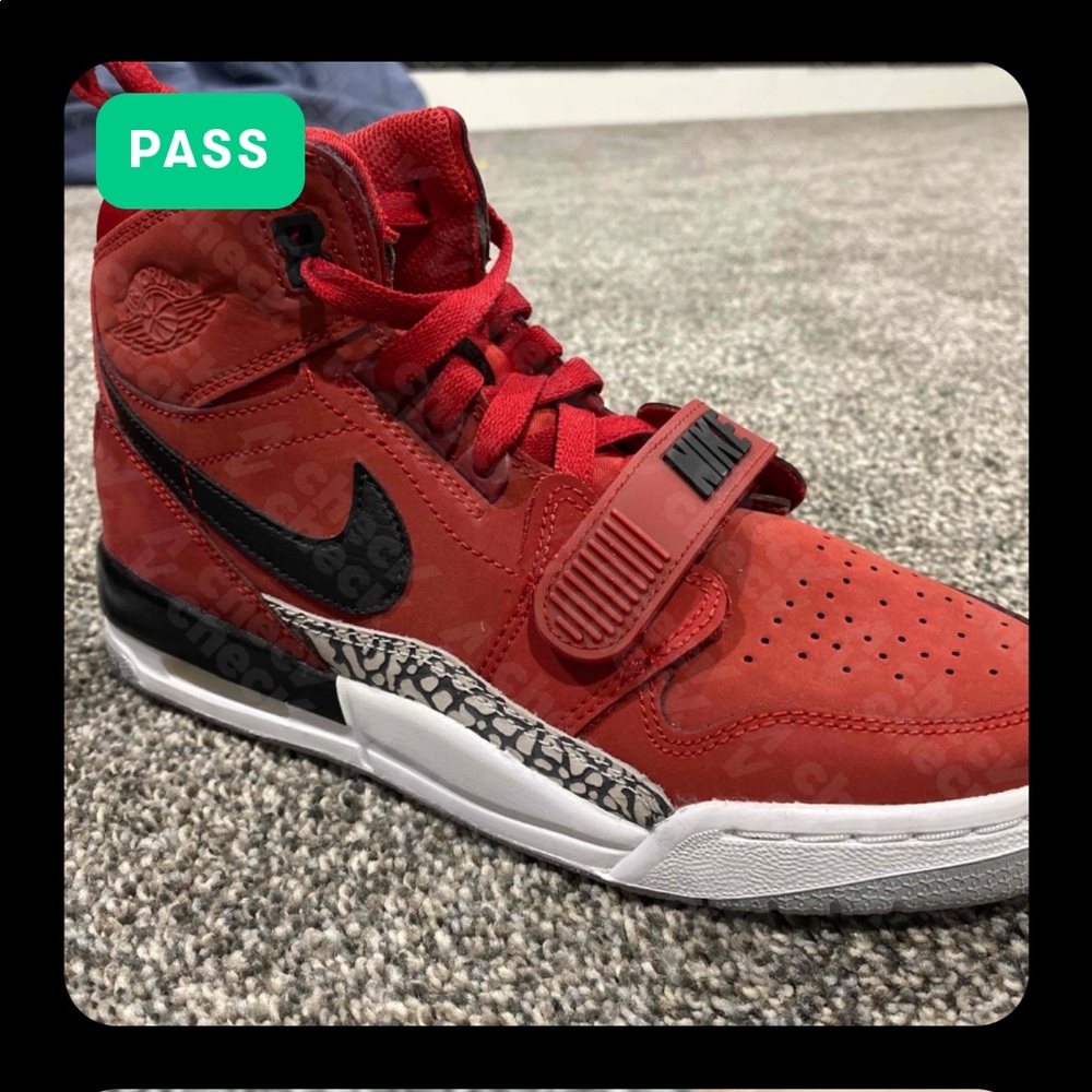 Mike Air Jordan 312 Legacy Youth size 5